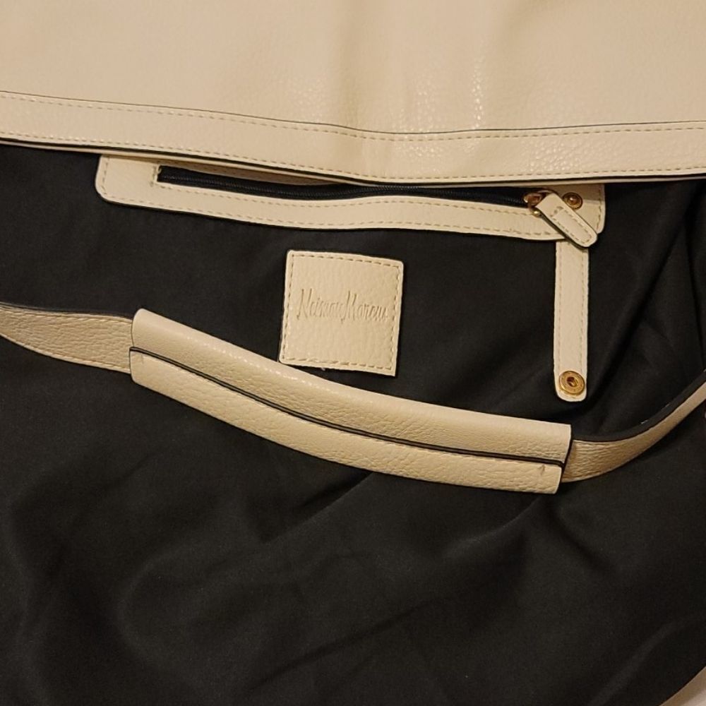 Neiman Marcus large tote‎ - Picture 6 of 12